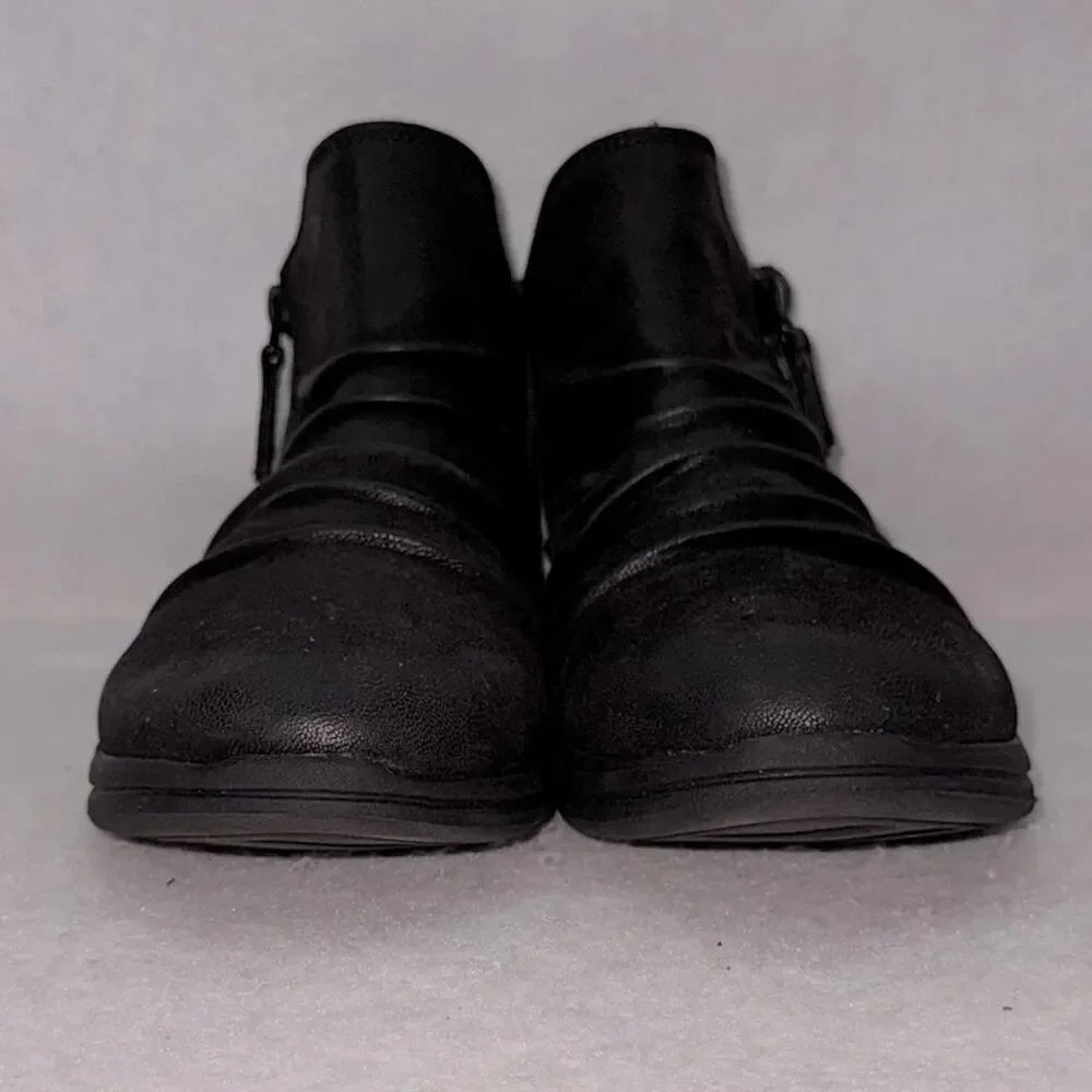 Women’s Clarks Breeze Range Ankle Boots Black size 7.5 Booties